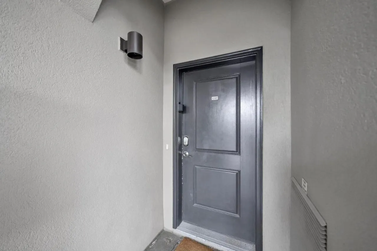 Private Patio! Gated Community! Walk To Beach! Alerio C101 Free Activities! Destin Holiday home