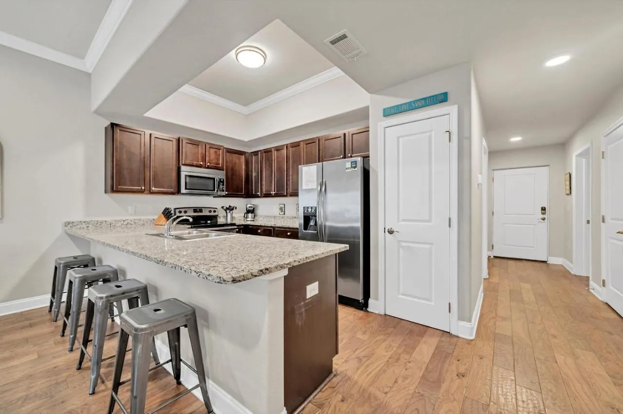 Private Patio! Gated Community! Walk To Beach! Alerio C101 Free Activities! Destin 0*,