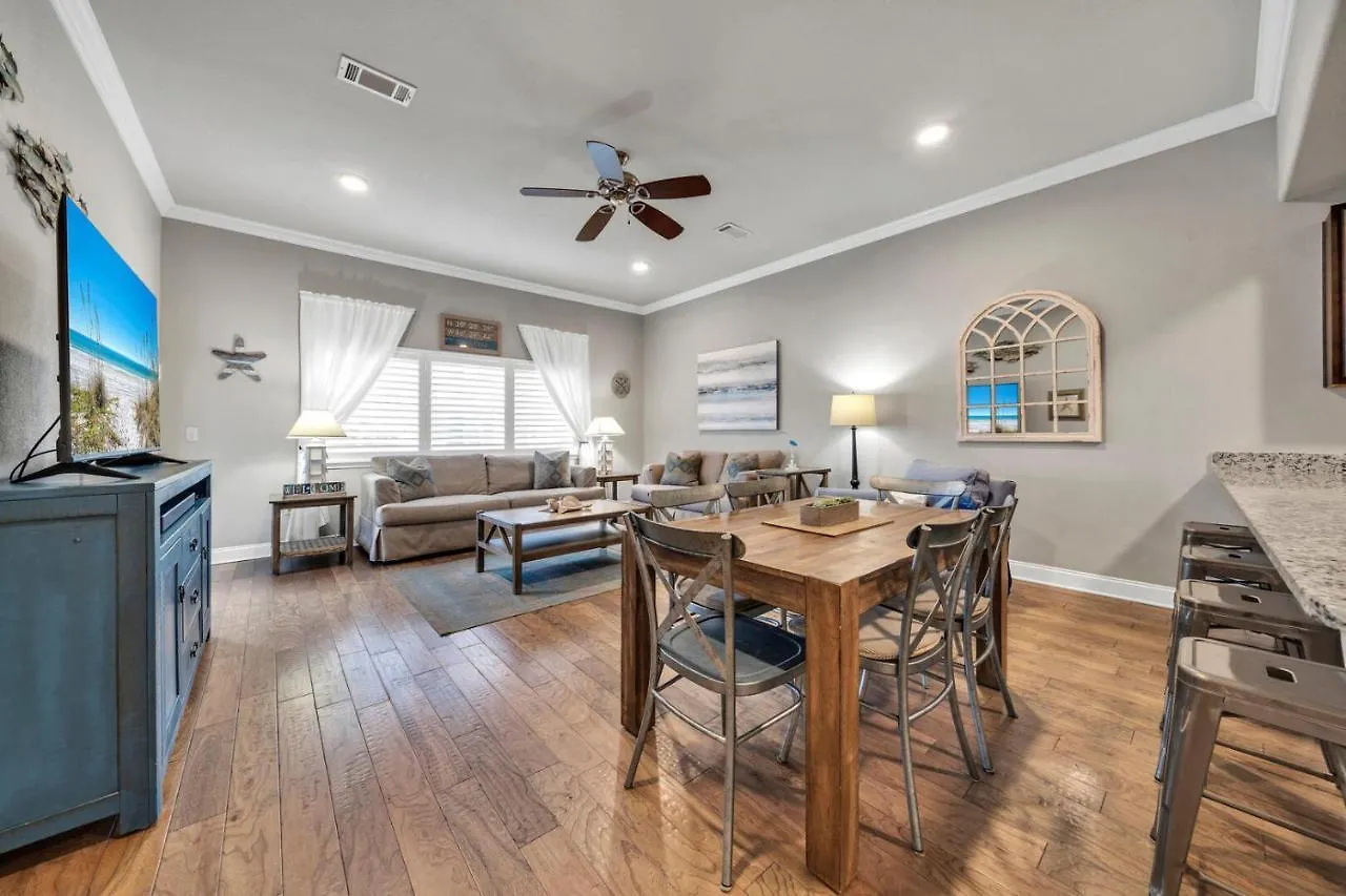 Private Patio! Gated Community! Walk To Beach! Alerio C101 Free Activities! Destin 0*,